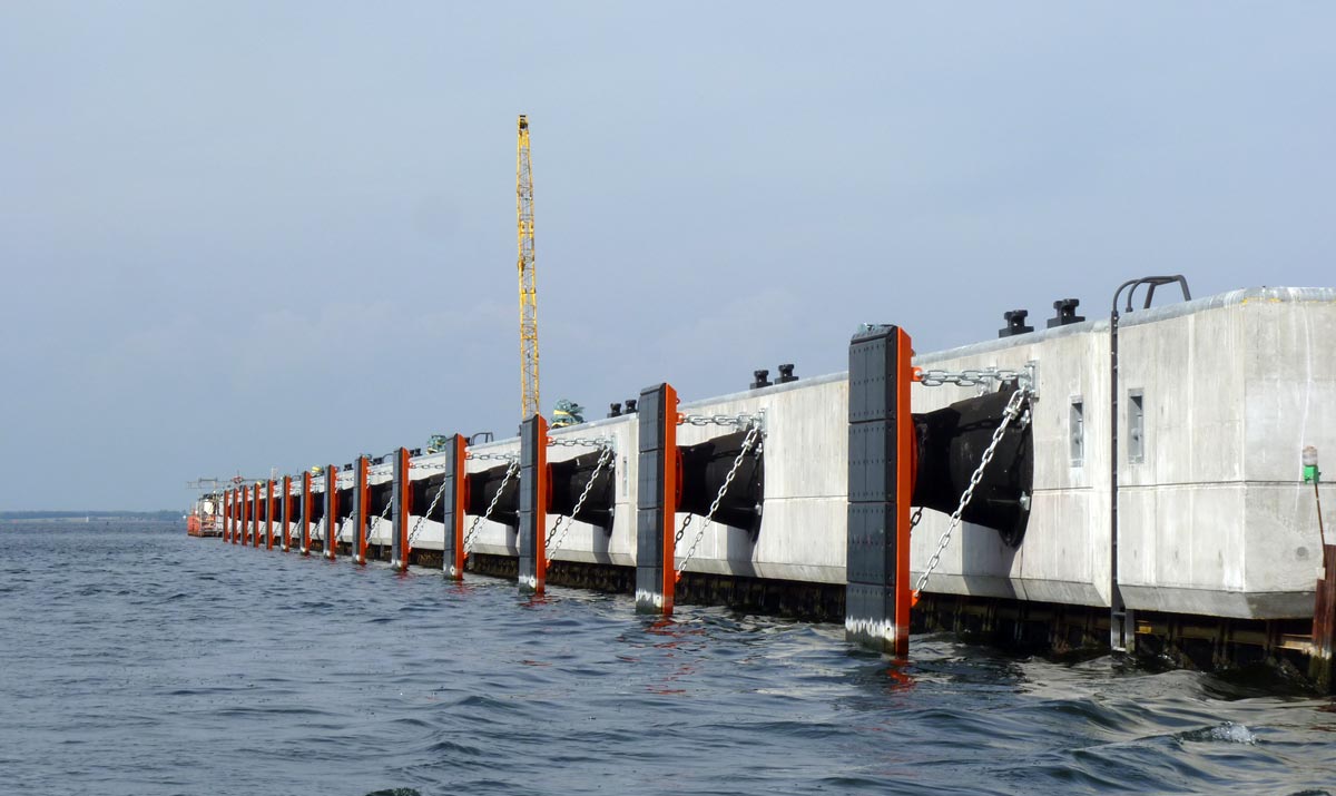 20 Cone Fenders installed at new berth at Wismar Seaport